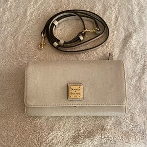 Dooney & Bourke Clutch